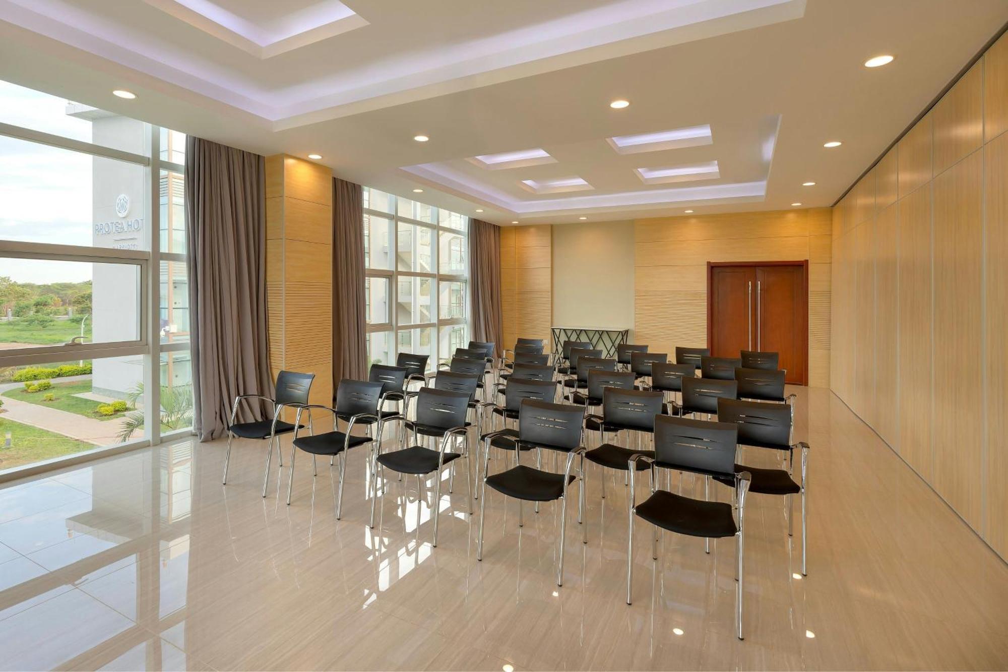 Protea Hotel By Marriott Lusaka International Airport Eksteriør bilde