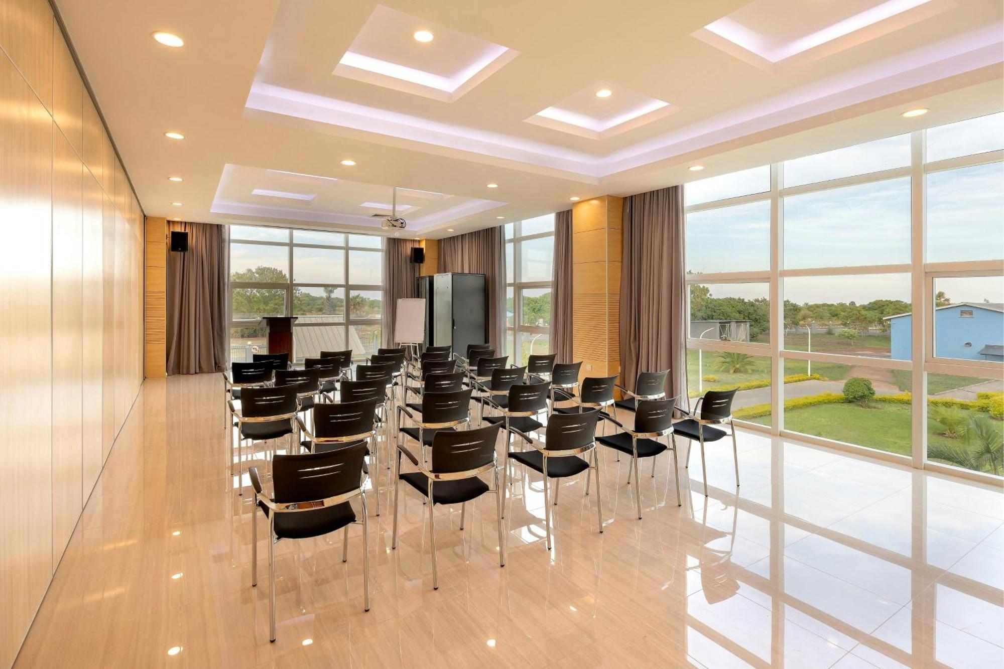Protea Hotel By Marriott Lusaka International Airport Eksteriør bilde