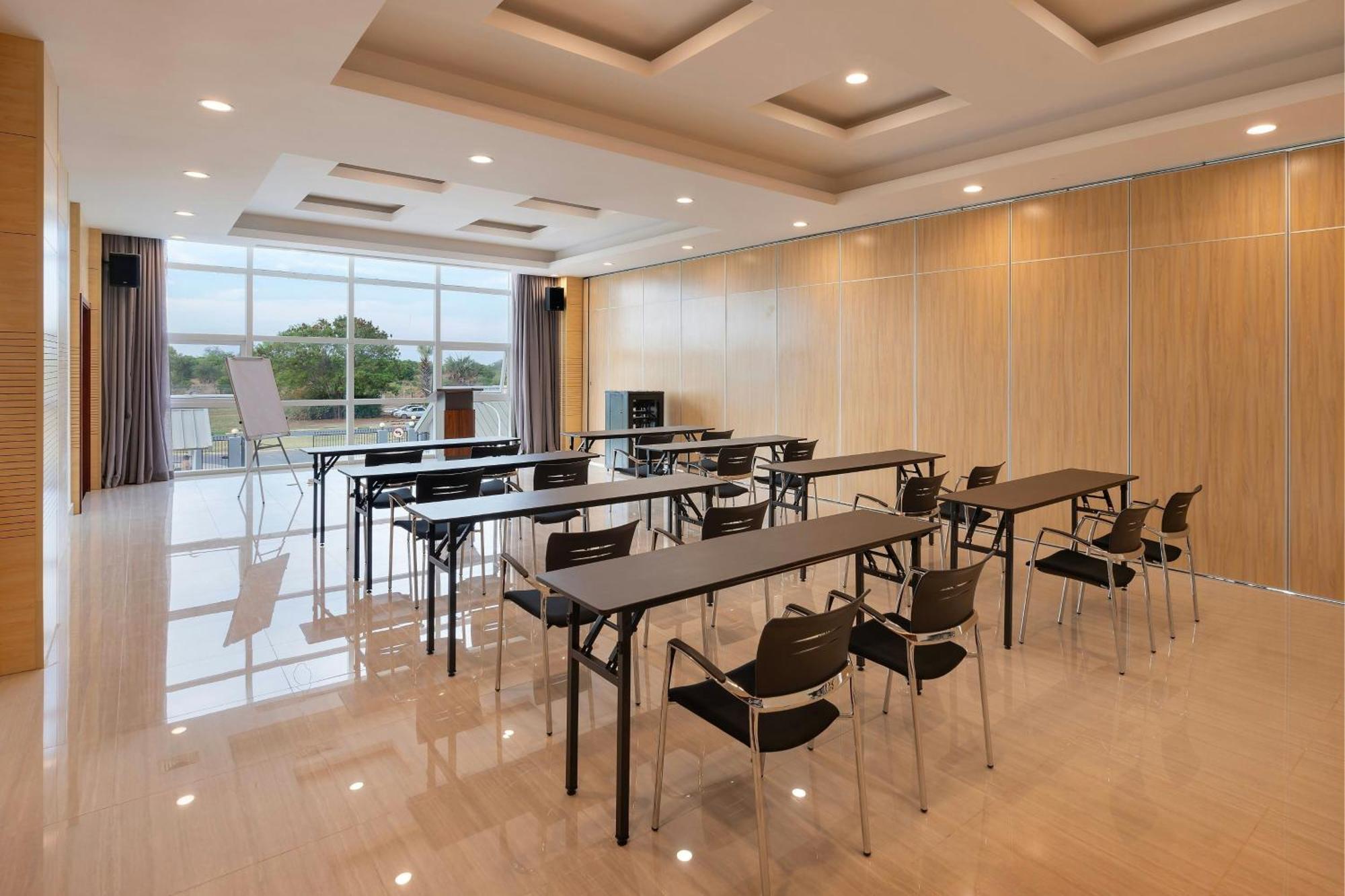 Protea Hotel By Marriott Lusaka International Airport Eksteriør bilde